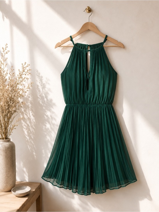 H&M Dresses & Skirts - H&M Emerald Green Chiffon Pleated Halter Mini Dress